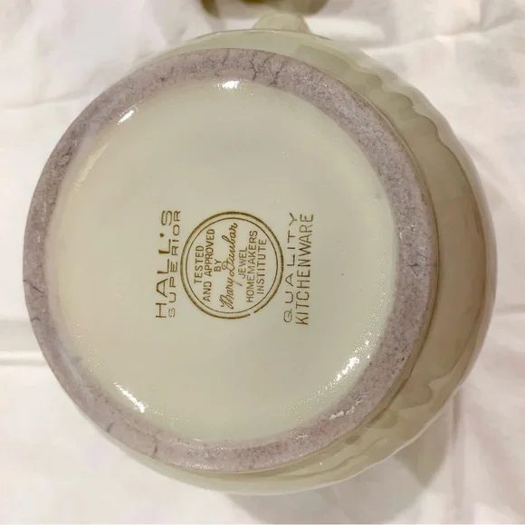 Vintage Hall’s Superior Autumn Leaf 8 Cup Coffee Pot & Lid - Picture 12 of 16